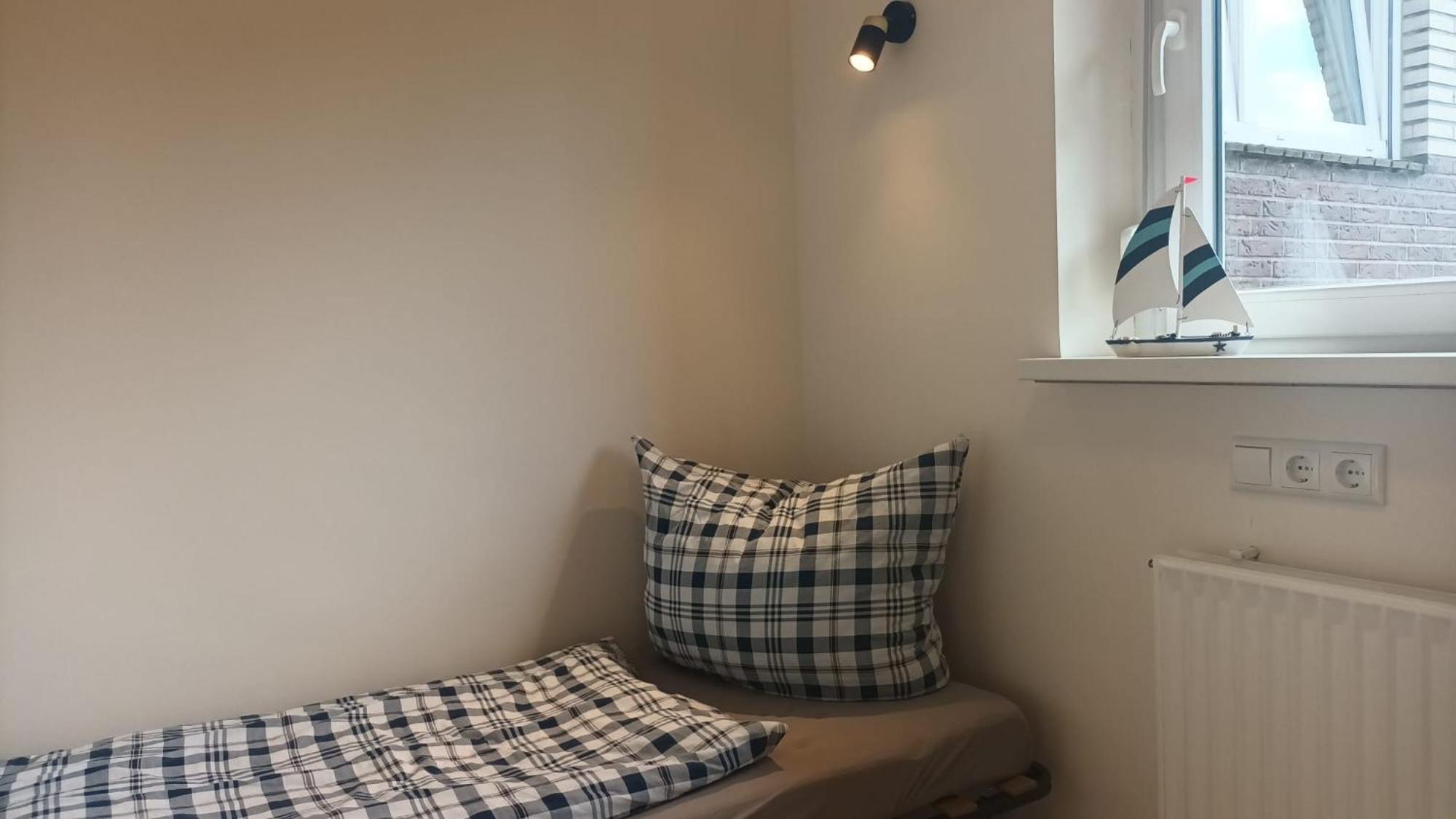 Ferienwohnung Krohn Куксхавен Екстериор снимка